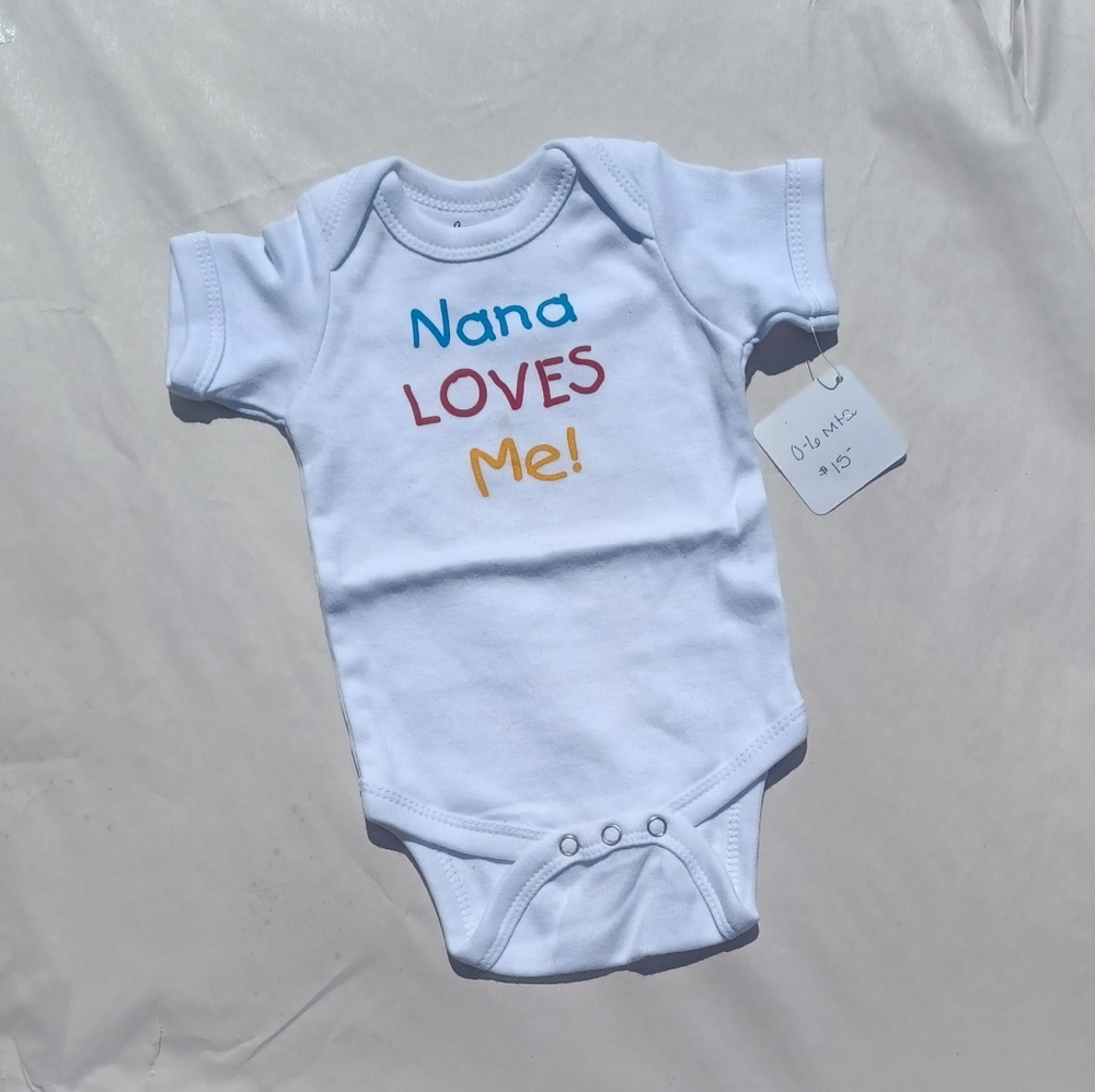 Nana loves me onsie, 0-6 months by Swinging on a Star